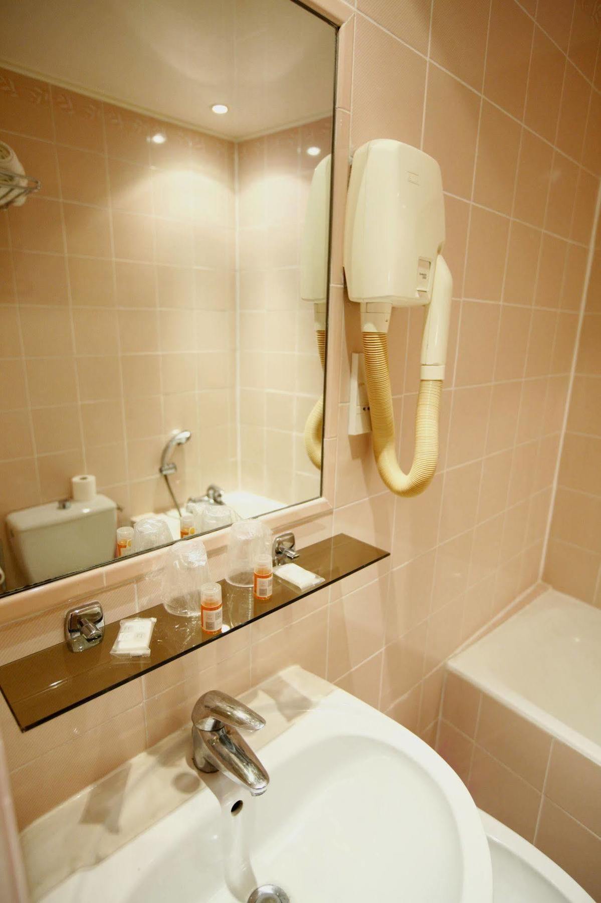 Hotel Sunny Paris Eksteriør bilde